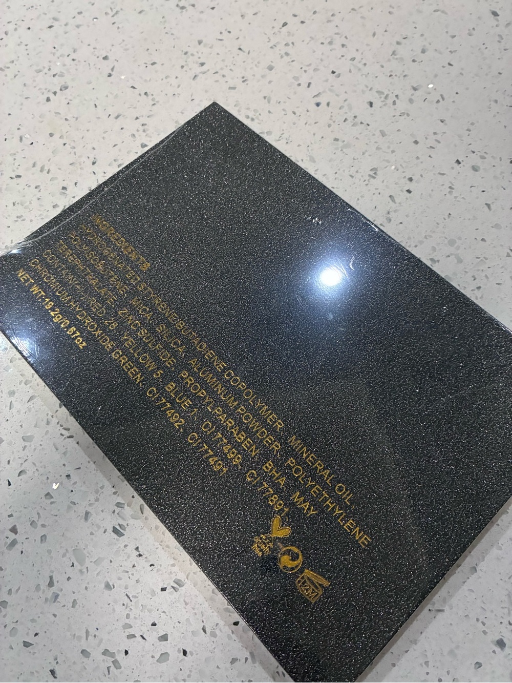 Spoiled Eyeshadow Palette - Black and Gold - Picture 2 of 2